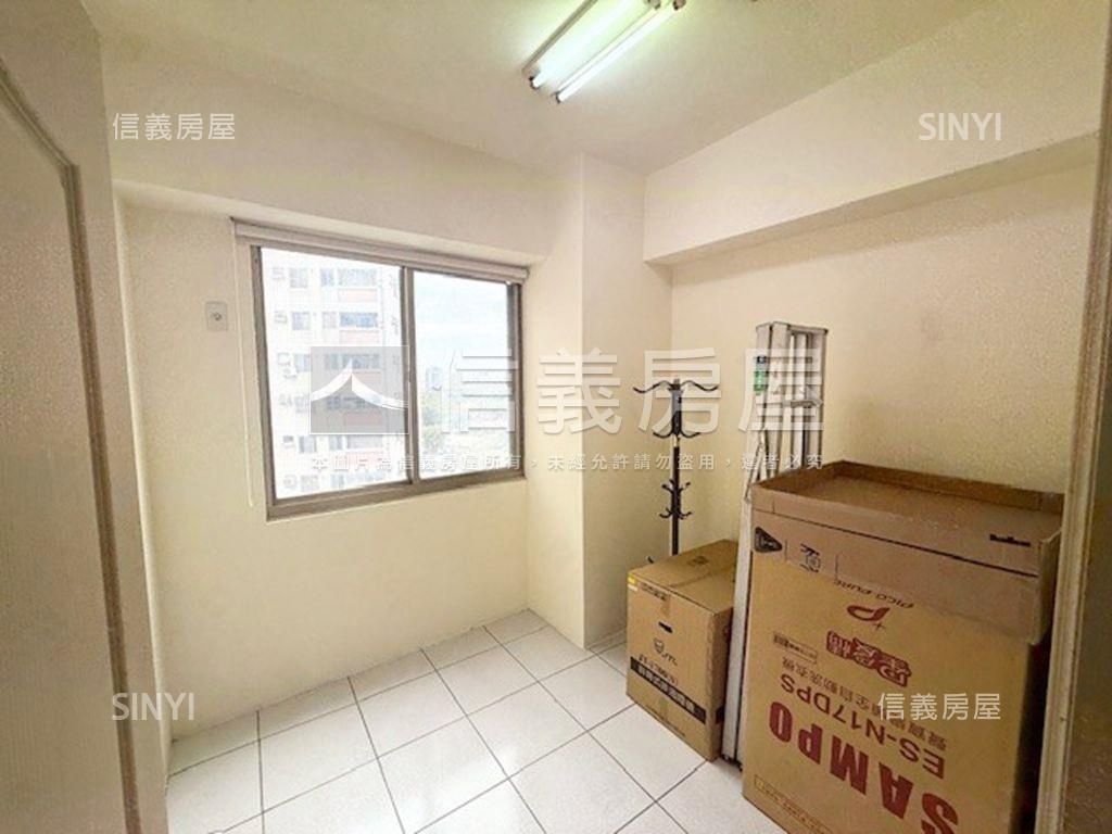 望族二期高樓邊間採光三房房屋室內格局與周邊環境