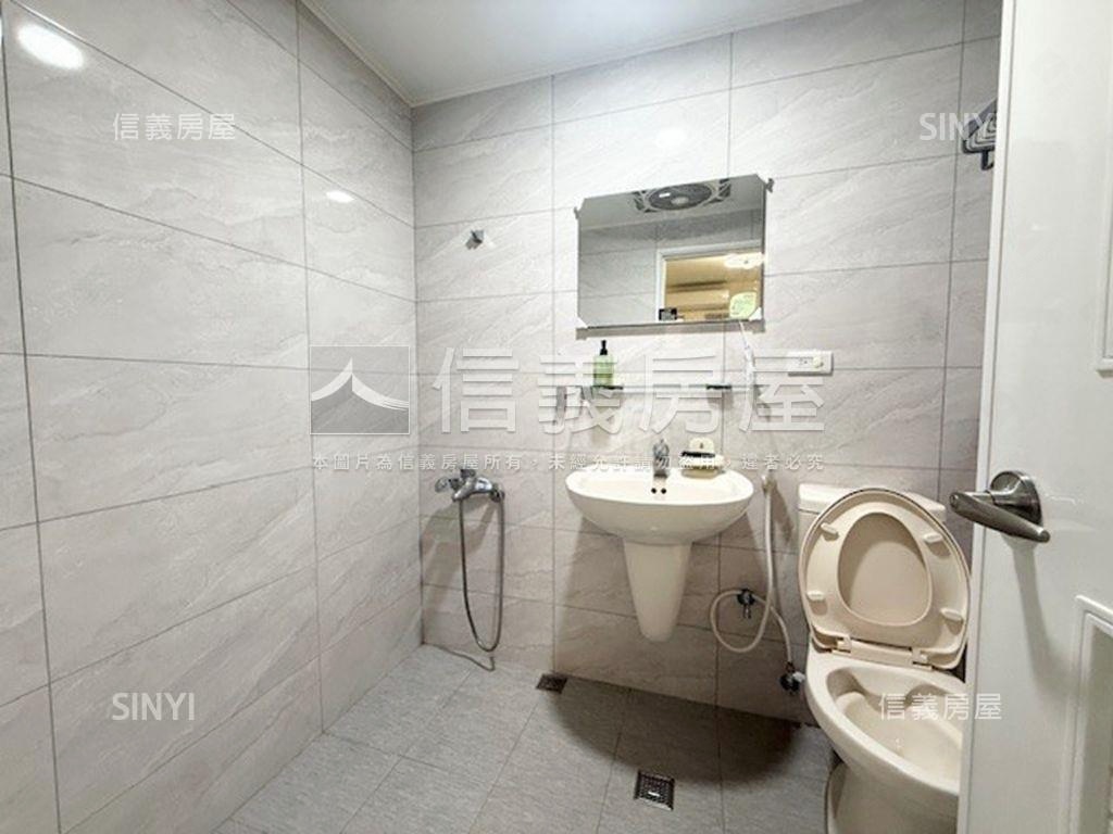 望族二期高樓邊間採光三房房屋室內格局與周邊環境