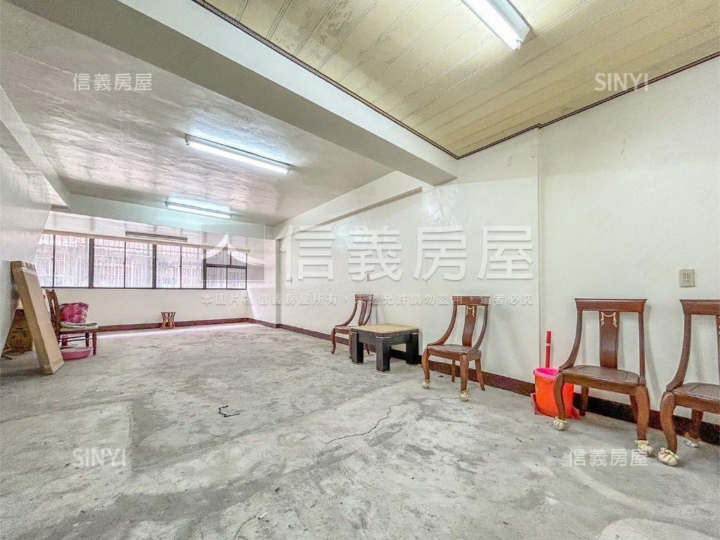 內湖捷運｜置產黑土透天房屋室內格局與周邊環境