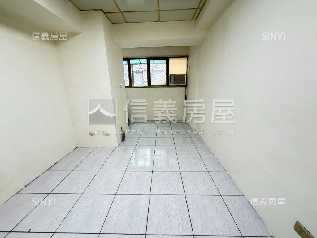 近五權車站１房有車位房屋室內格局與周邊環境