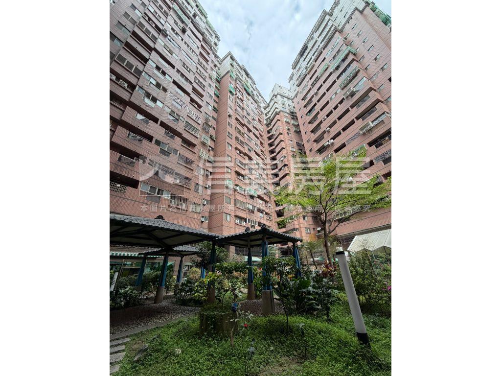 近五權車站１房有車位房屋室內格局與周邊環境