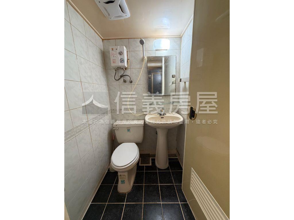 近五權車站１房有車位房屋室內格局與周邊環境