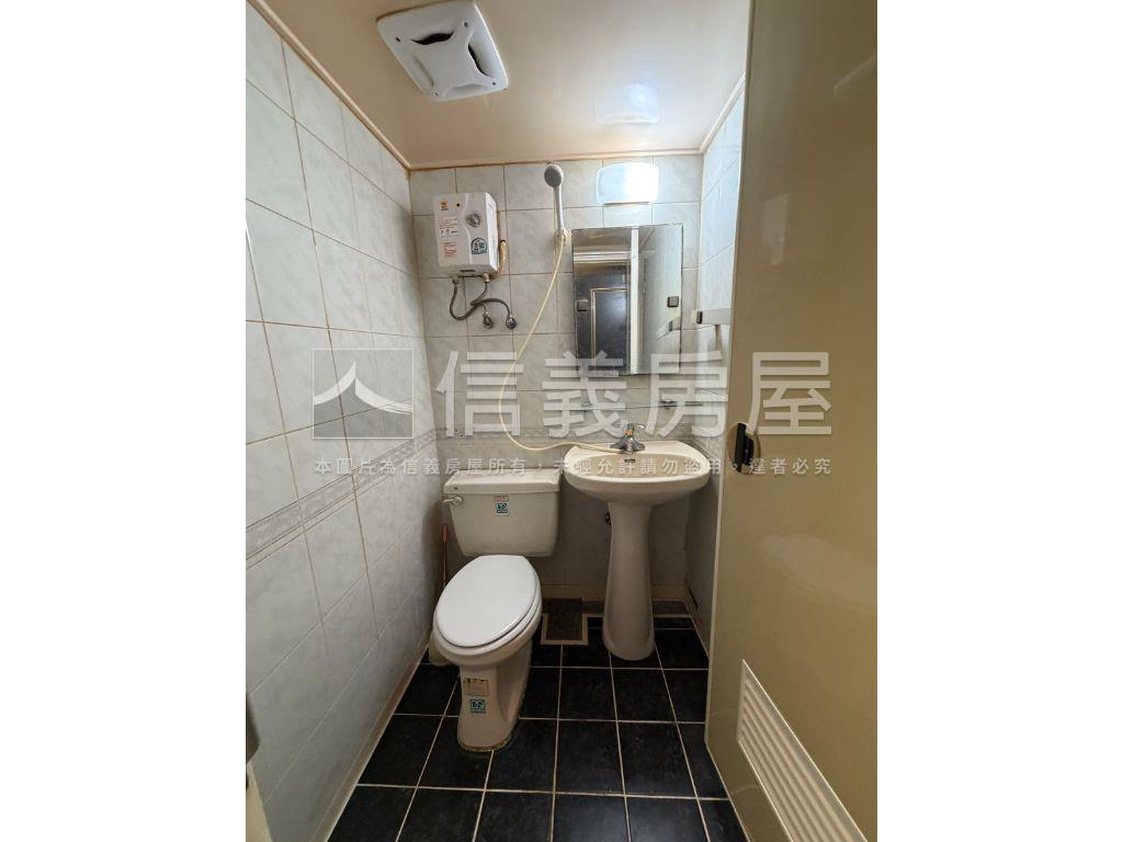 近五權車站１房有車位房屋室內格局與周邊環境