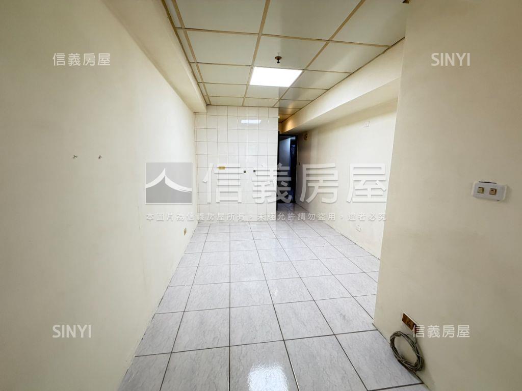 近五權車站１房有車位房屋室內格局與周邊環境