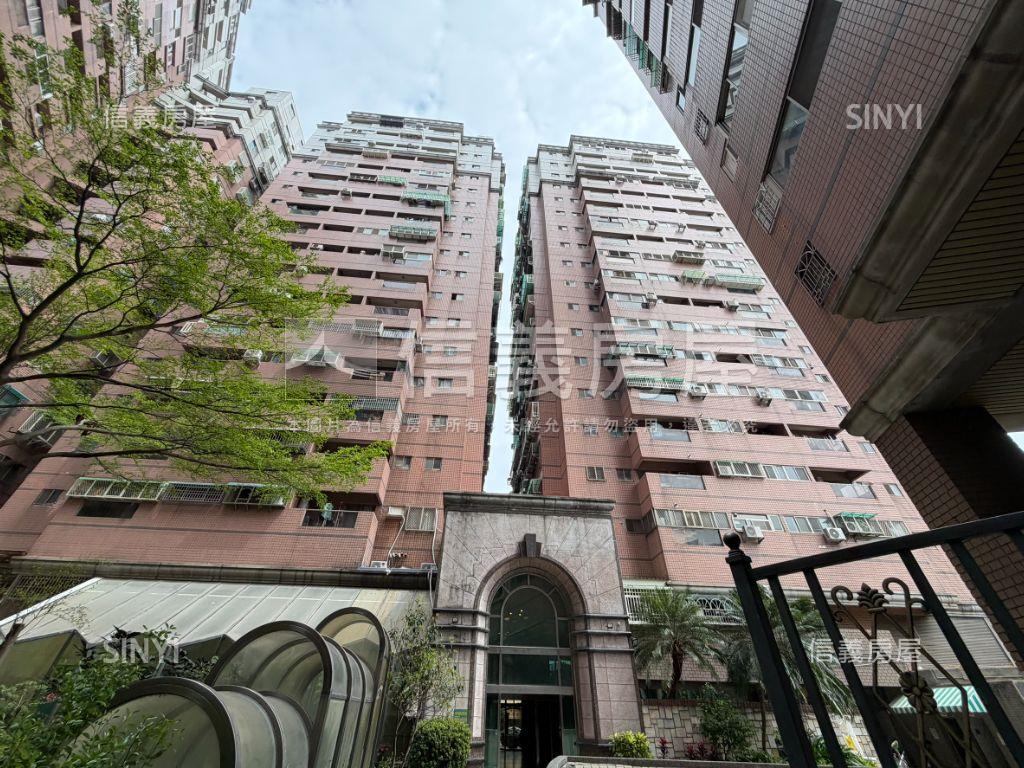 近五權車站１房有車位房屋室內格局與周邊環境