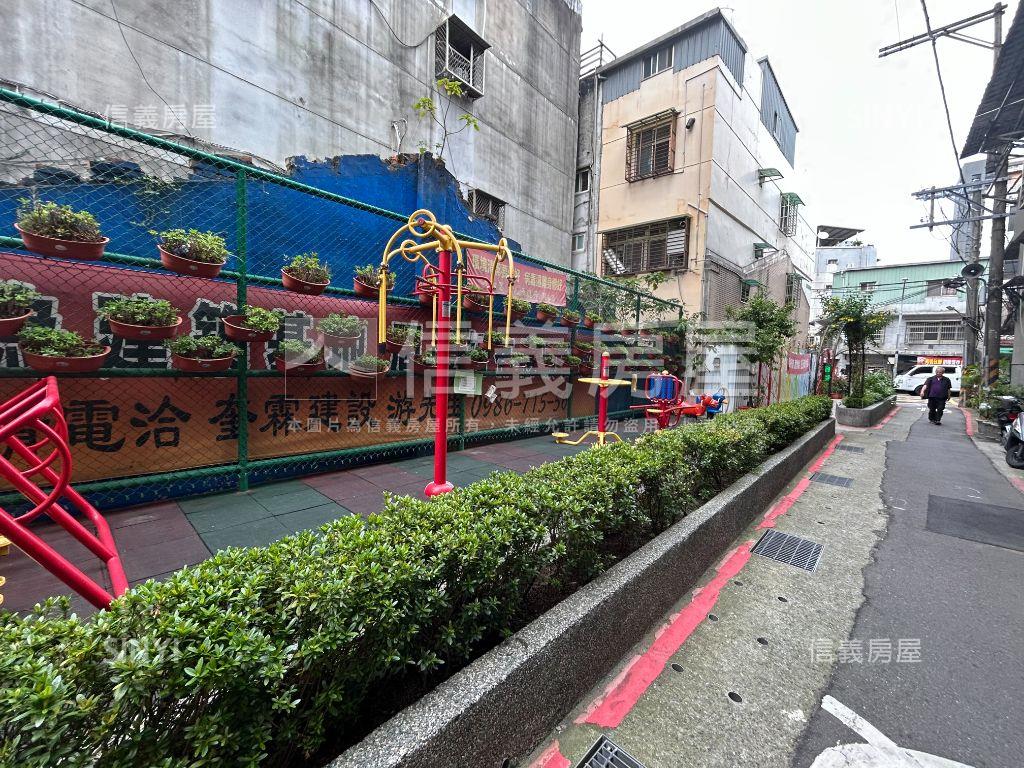 三重美妝首購２房房屋室內格局與周邊環境