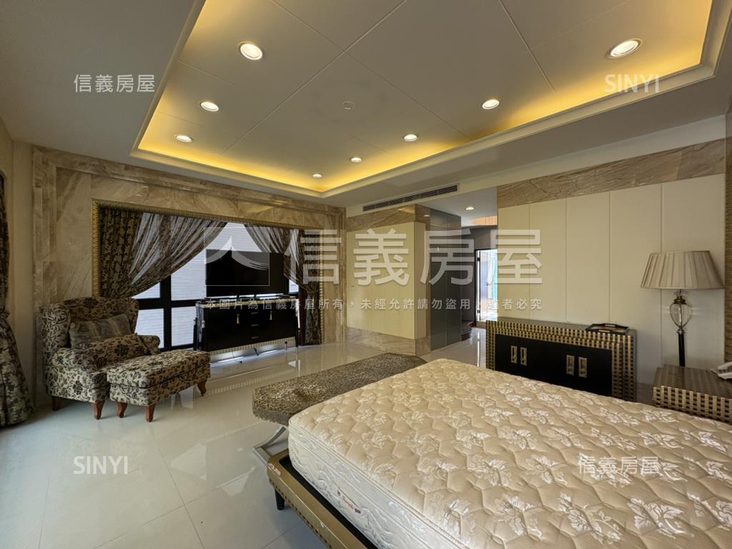 美術館電梯別墅房屋室內格局與周邊環境