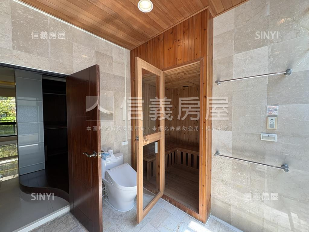 美術館電梯別墅房屋室內格局與周邊環境