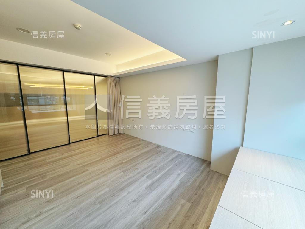 南京三民電梯兩房房屋室內格局與周邊環境