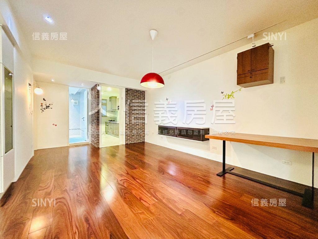 榮星面寬邊間方正美寓房屋室內格局與周邊環境