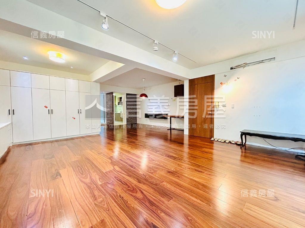 榮星面寬邊間方正美寓房屋室內格局與周邊環境