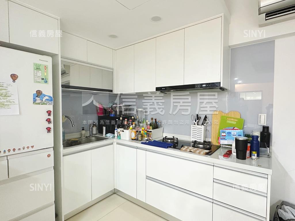 鳳山花都人潮密集稀有金店房屋室內格局與周邊環境