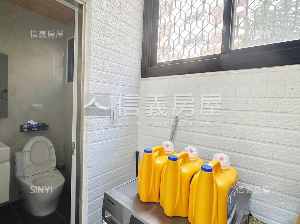 鳳山花都人潮密集稀有金店房屋室內格局與周邊環境