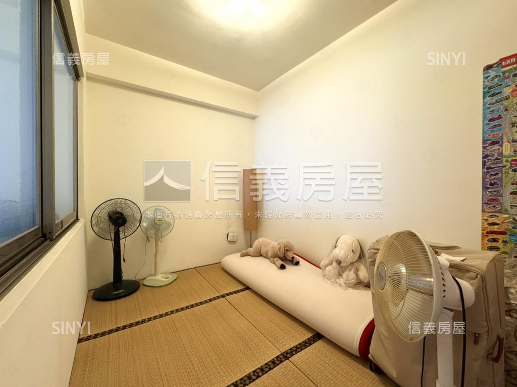 靜謐美宅質感樓中樓大空間房屋室內格局與周邊環境