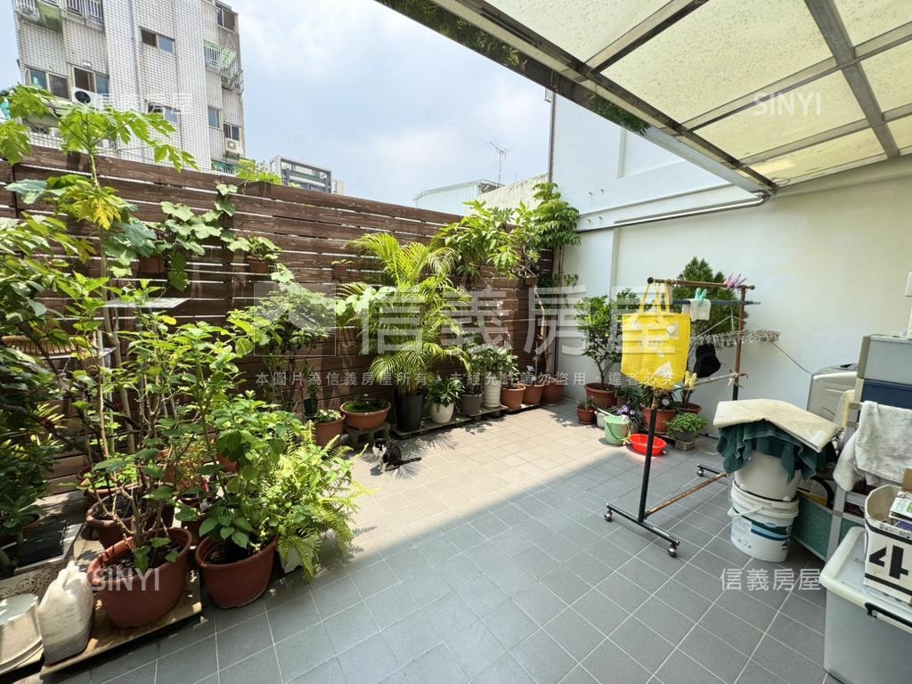 靜謐美宅質感樓中樓大空間房屋室內格局與周邊環境