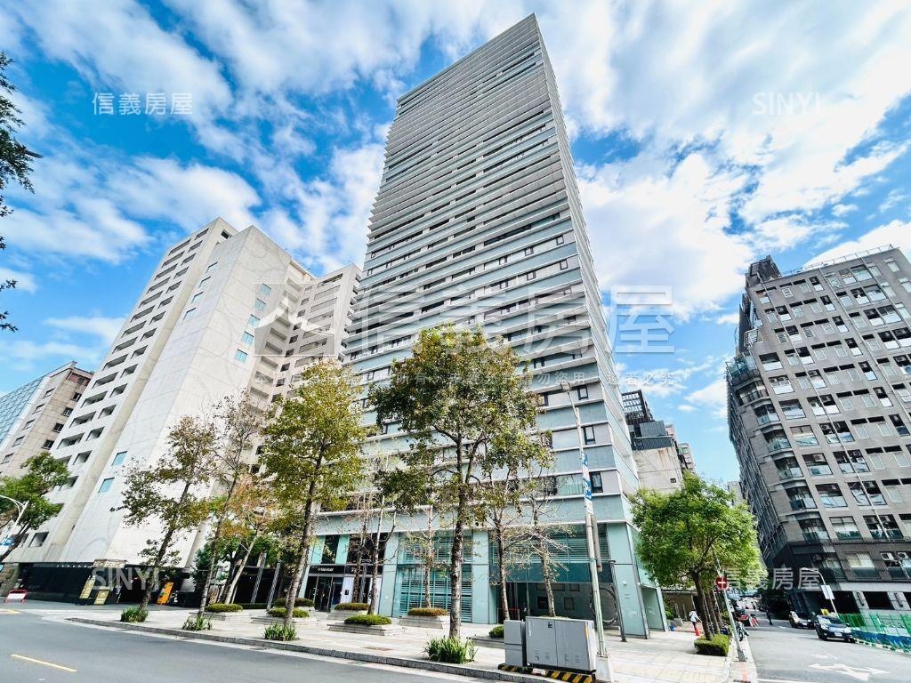 忠泰鋼骨極致景觀品味三房房屋室內格局與周邊環境