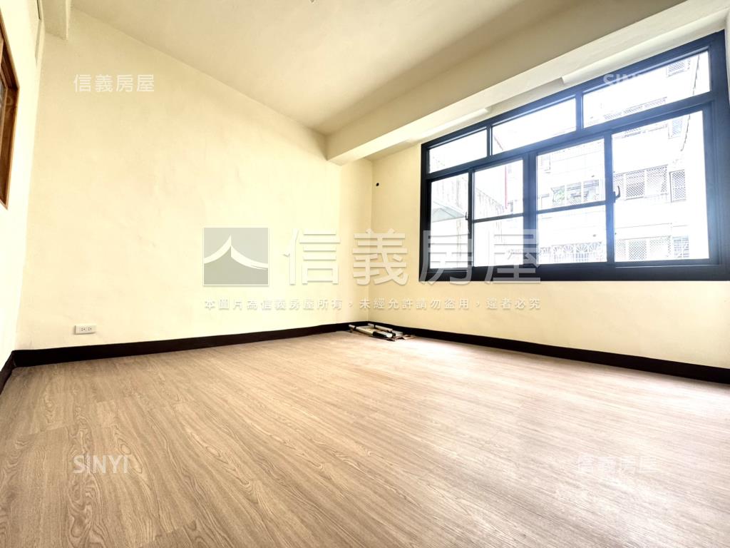 近立新國小全新整理美透天房屋室內格局與周邊環境