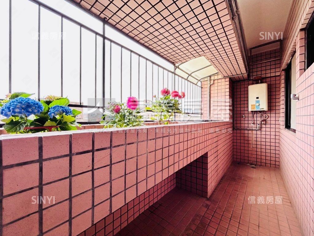 國泰★書香大第★邊間美邸房屋室內格局與周邊環境