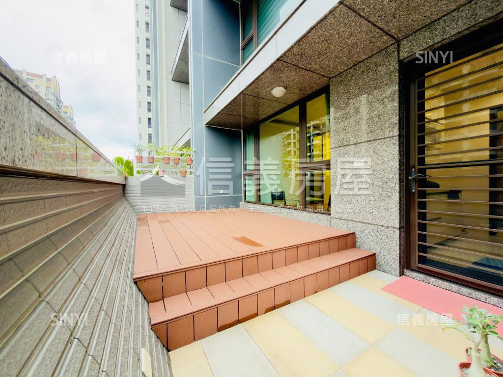 富堡晶都優雅露台戶房屋室內格局與周邊環境