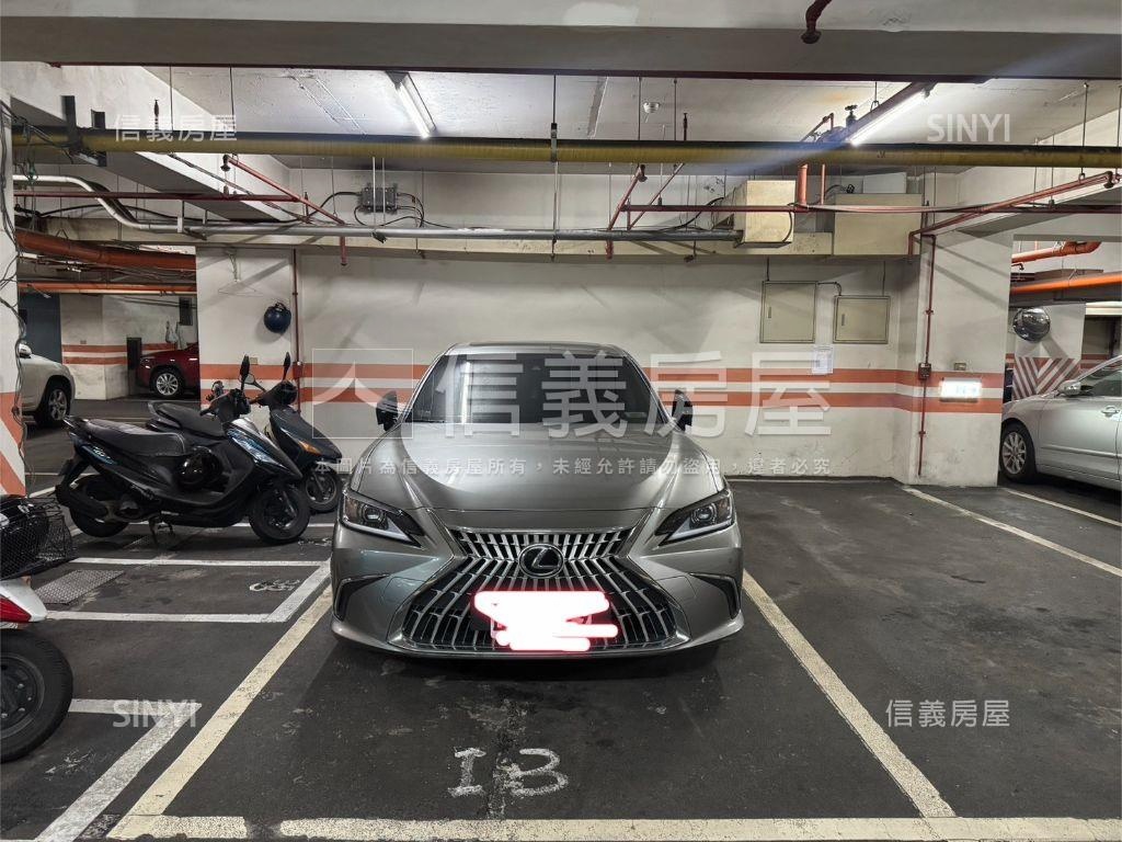 ★稀有高樓面公園三房車位房屋室內格局與周邊環境