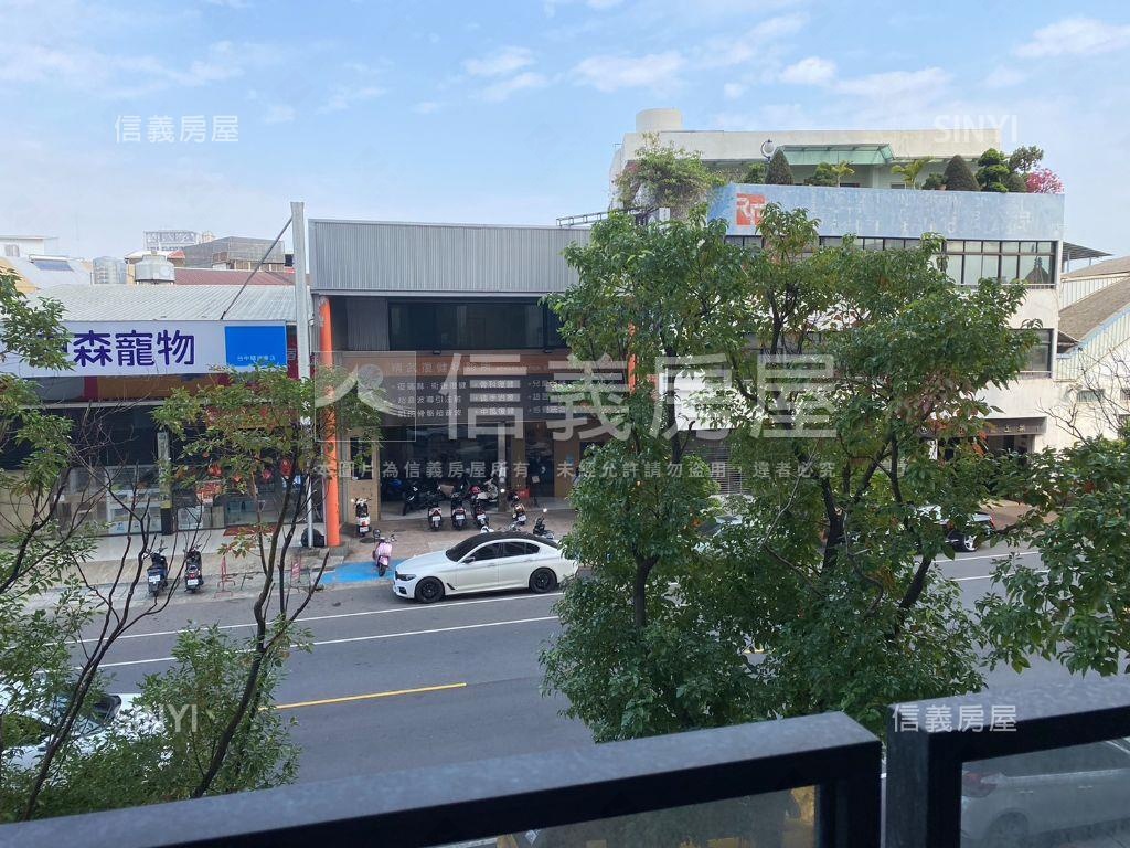 精武東路燙金店面房屋室內格局與周邊環境