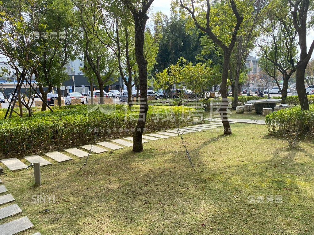 精武東路燙金店面房屋室內格局與周邊環境