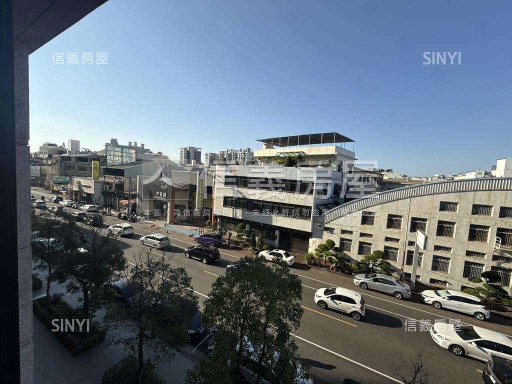 精武東路燙金店面房屋室內格局與周邊環境