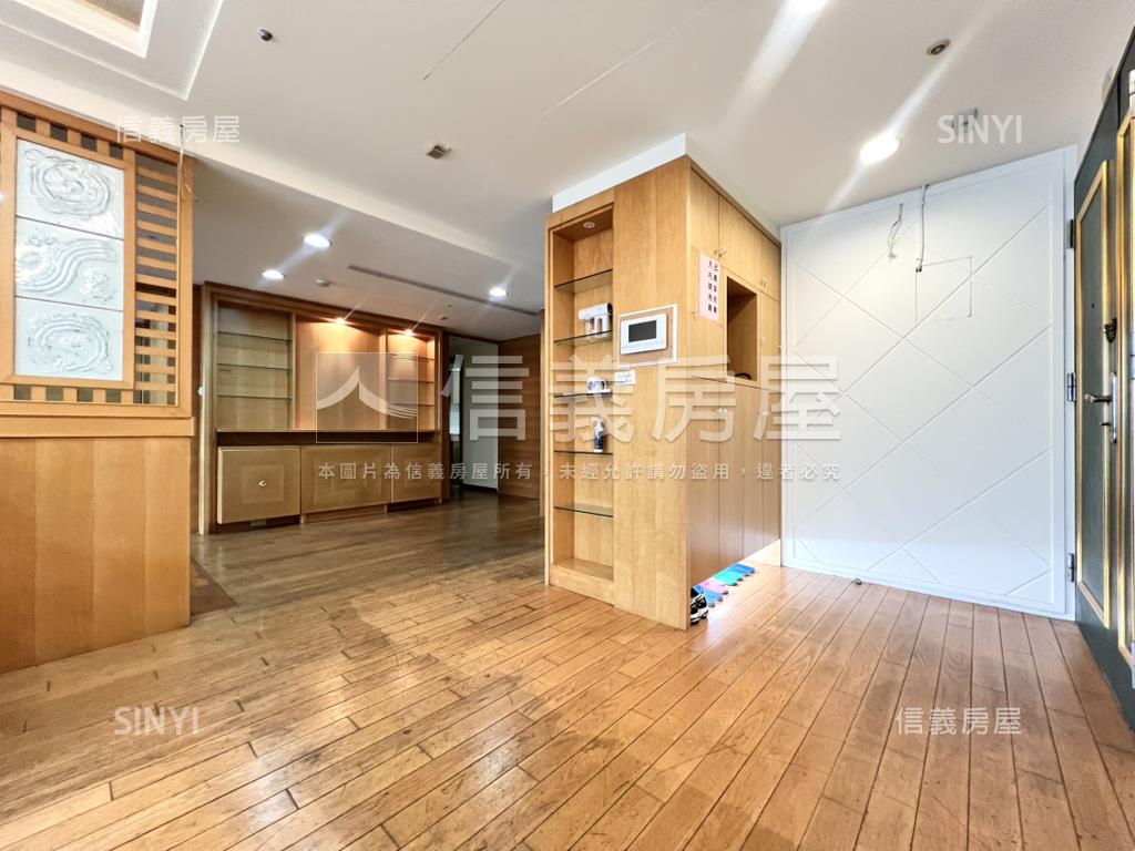 文化領袖·書香美四房車位房屋室內格局與周邊環境