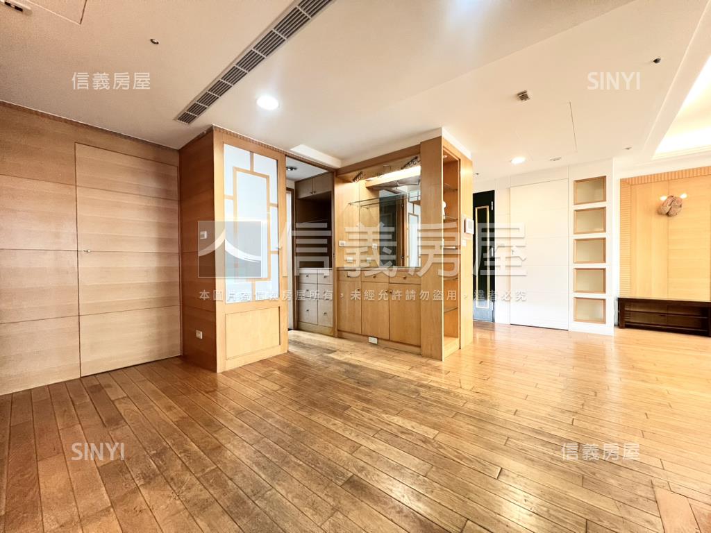 文化領袖·書香美四房車位房屋室內格局與周邊環境