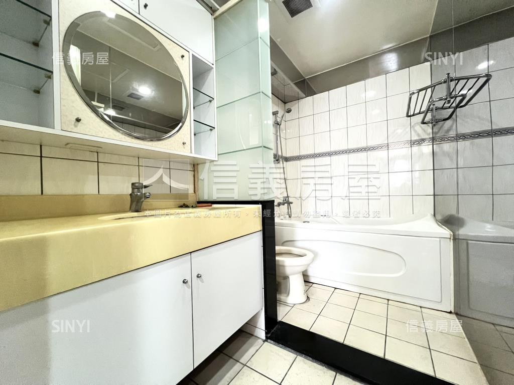 文化領袖·書香美四房車位房屋室內格局與周邊環境