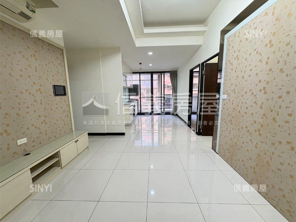 市場旁採光機能三房車位房屋室內格局與周邊環境