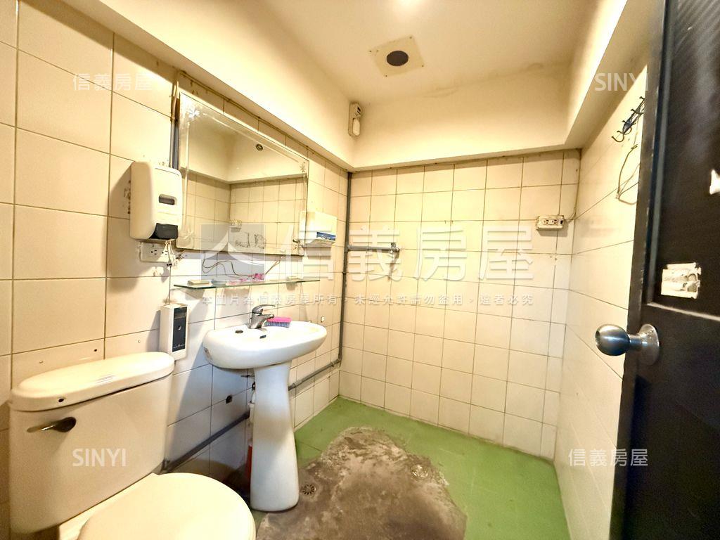 土地持分大。新埔捷運金店房屋室內格局與周邊環境