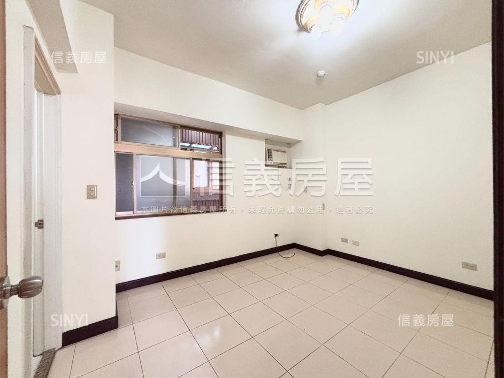 貿商前後陽台三房房屋室內格局與周邊環境