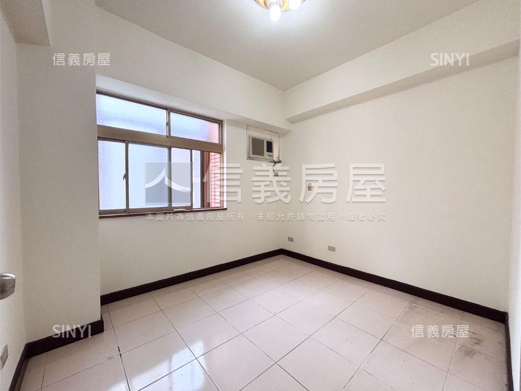 貿商前後陽台三房房屋室內格局與周邊環境
