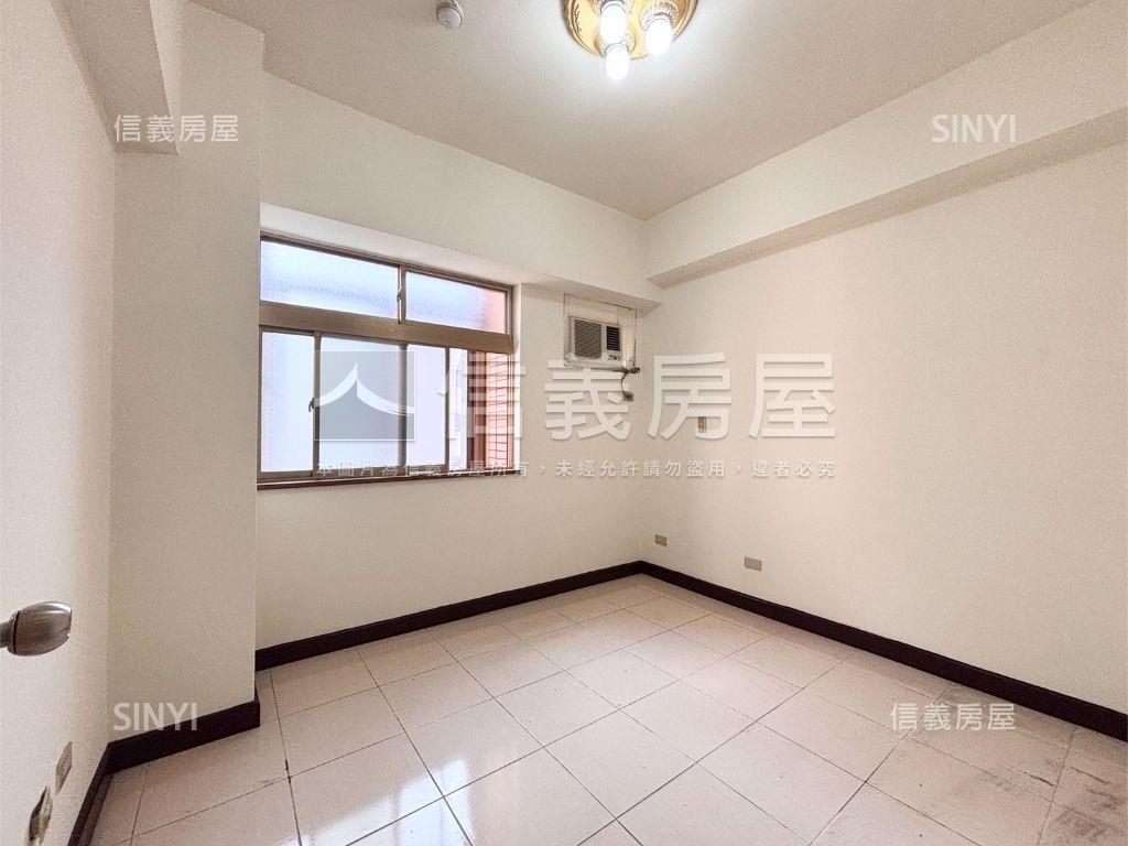 貿商前後陽台三房房屋室內格局與周邊環境