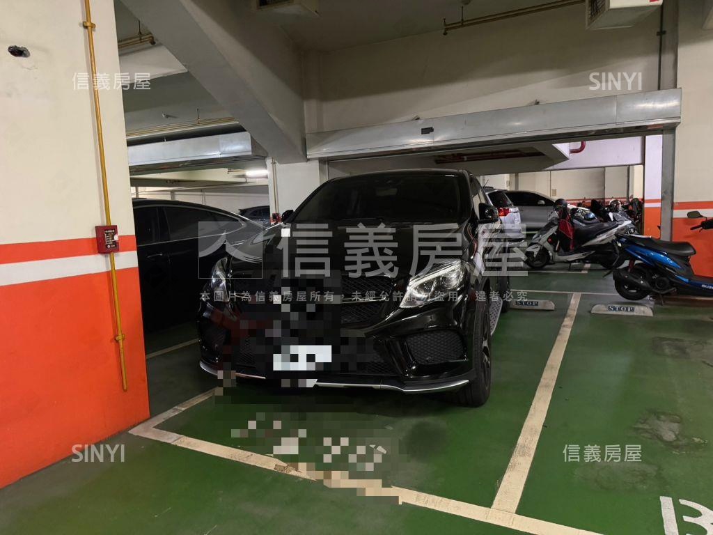 專任正隆麗池四房平面車位房屋室內格局與周邊環境