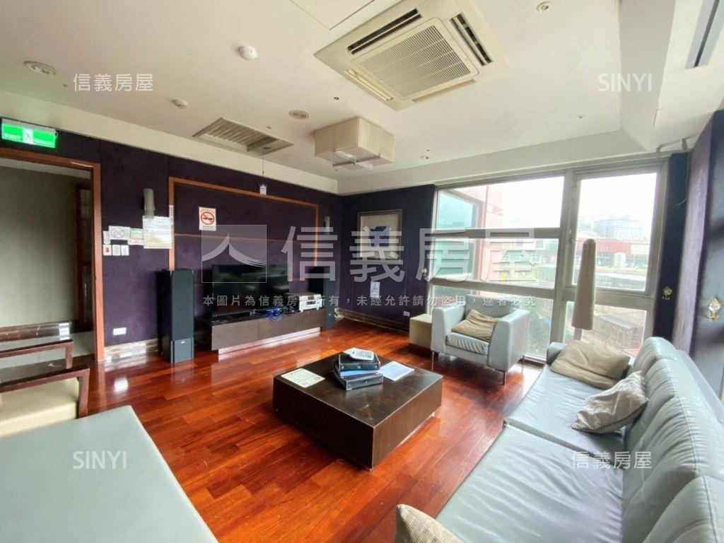 專任正隆麗池四房平面車位房屋室內格局與周邊環境