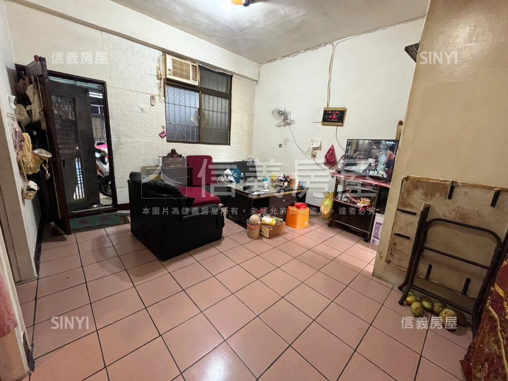 中山國小旁面寬一樓房屋室內格局與周邊環境