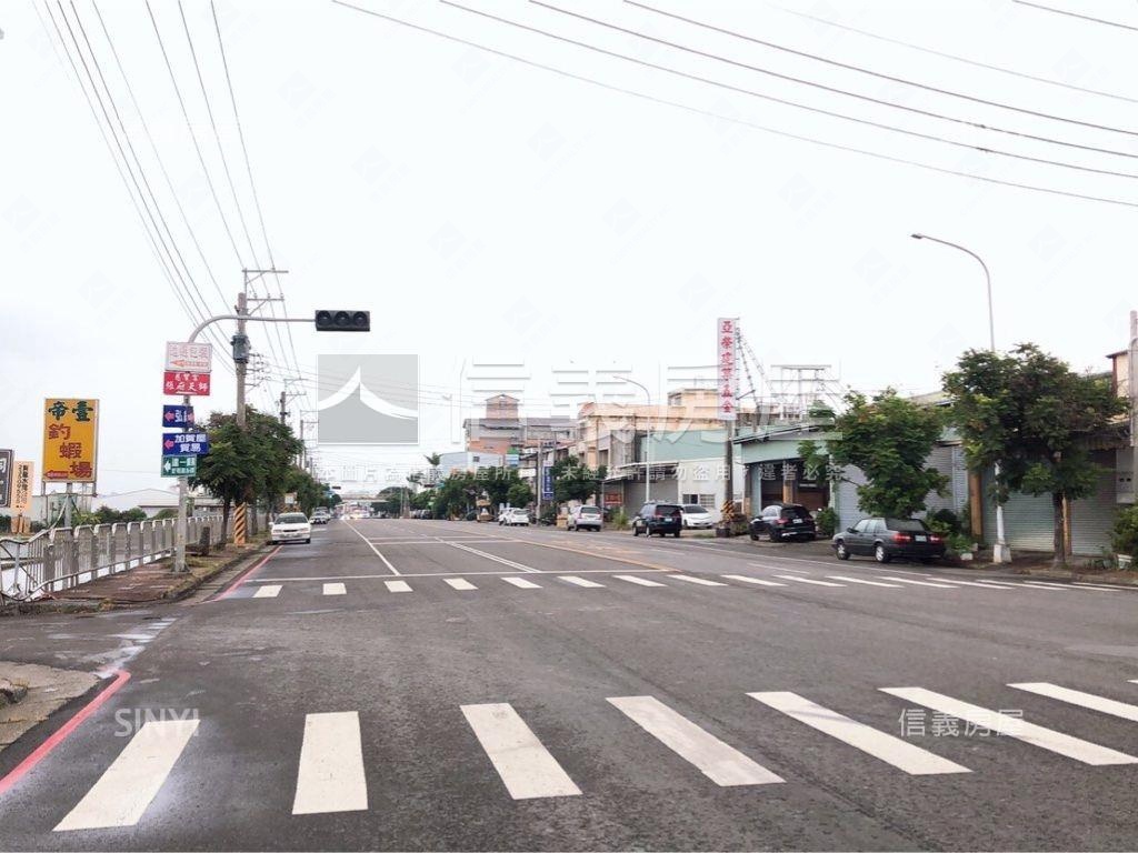 星巴克南屯忠勇路正對面房屋室內格局與周邊環境