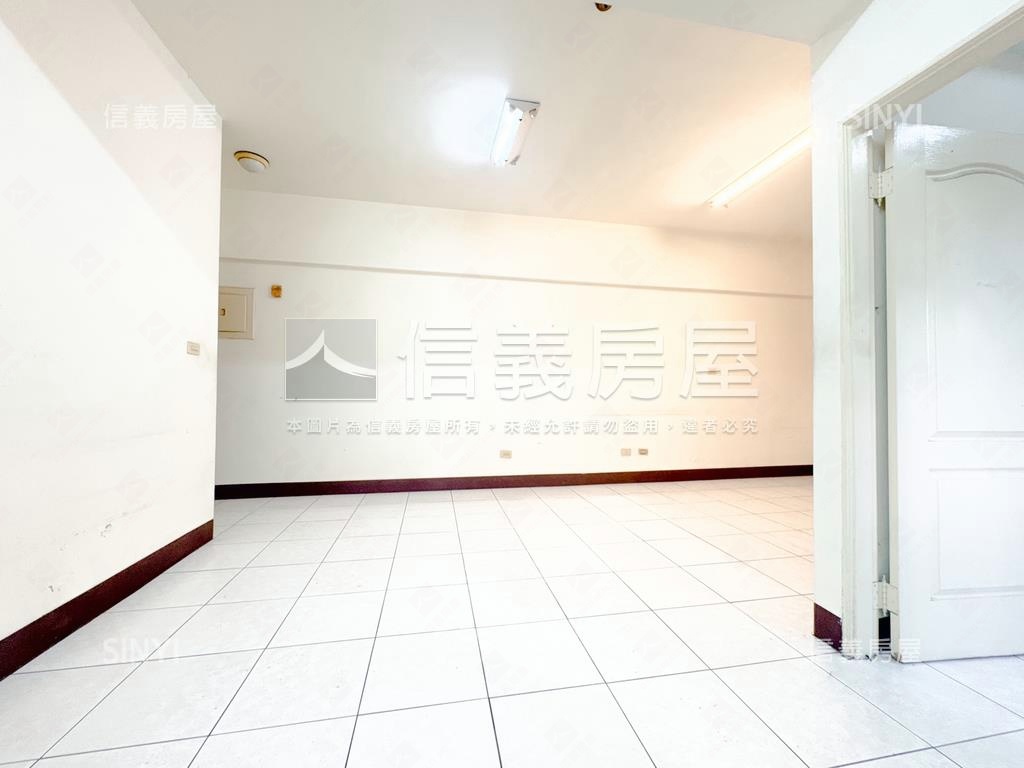 近高醫建工屋況棒２房房屋室內格局與周邊環境