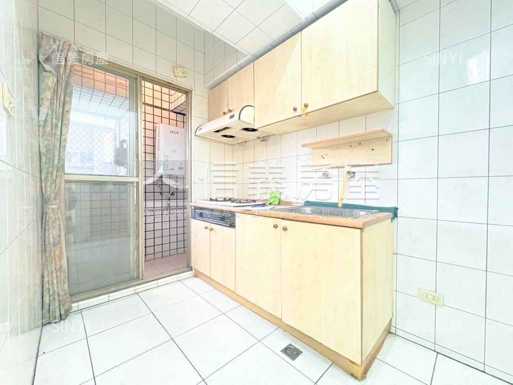 近高醫建工屋況棒２房房屋室內格局與周邊環境