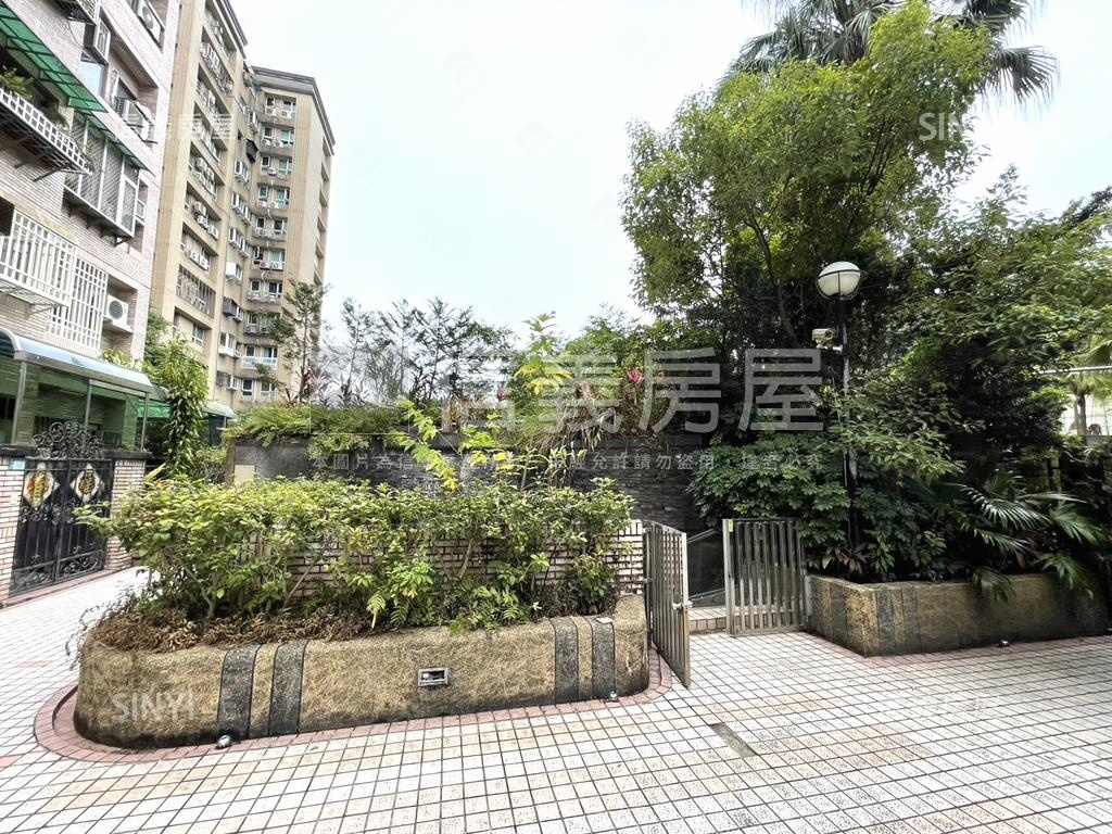 【敦化南麓】邊間三房房屋室內格局與周邊環境