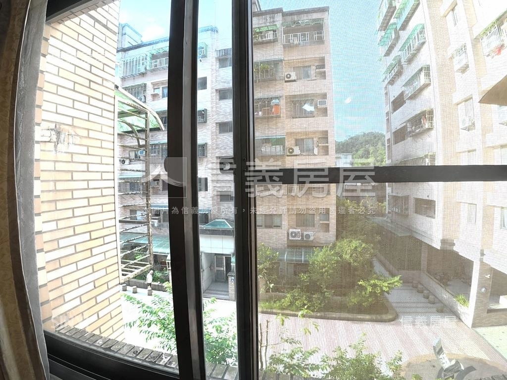 【敦化南麓】邊間三房房屋室內格局與周邊環境