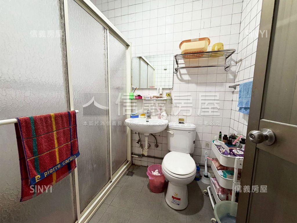近永安市場捷運站１和２樓房屋室內格局與周邊環境
