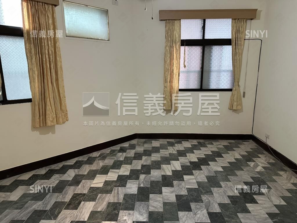 小碧潭捷運站旁美麗公寓房屋室內格局與周邊環境