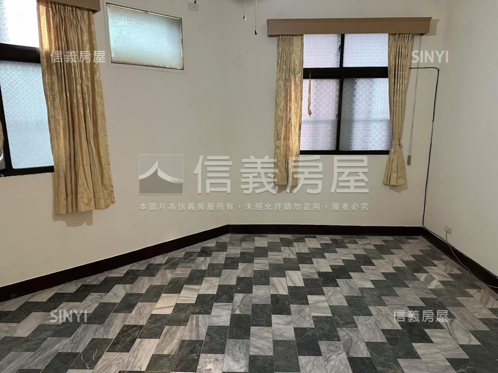 小碧潭捷運站旁美麗公寓房屋室內格局與周邊環境
