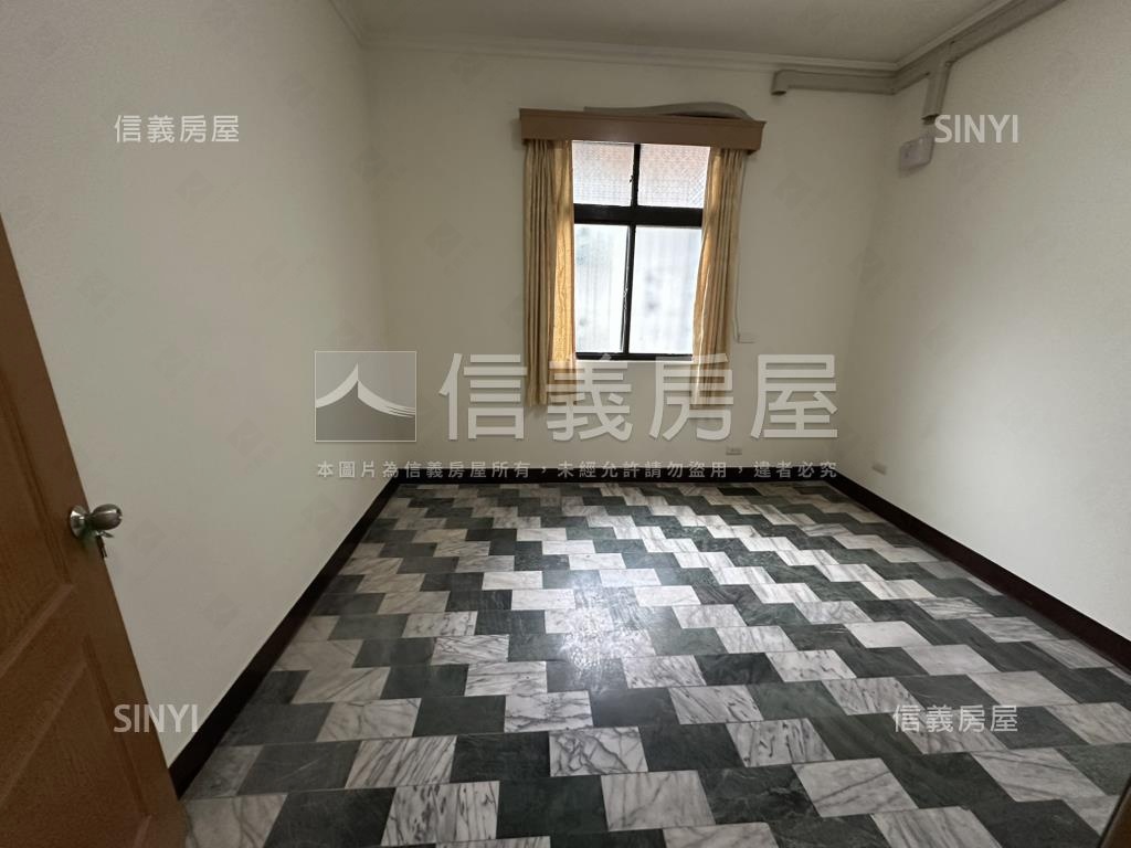 小碧潭捷運站旁美麗公寓房屋室內格局與周邊環境