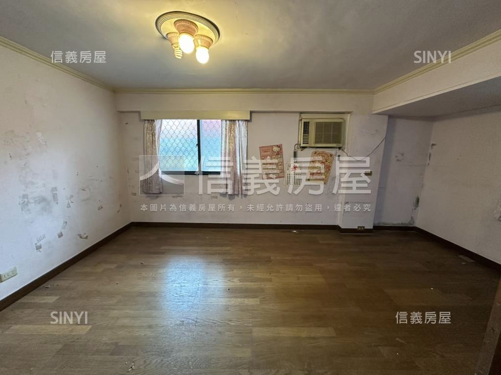 小碧潭捷運站旁美麗公寓房屋室內格局與周邊環境
