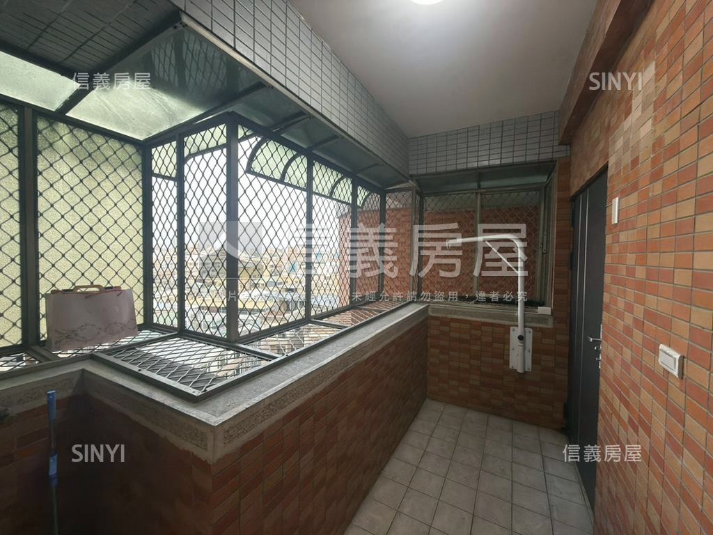 夢園整新美兩房房屋室內格局與周邊環境