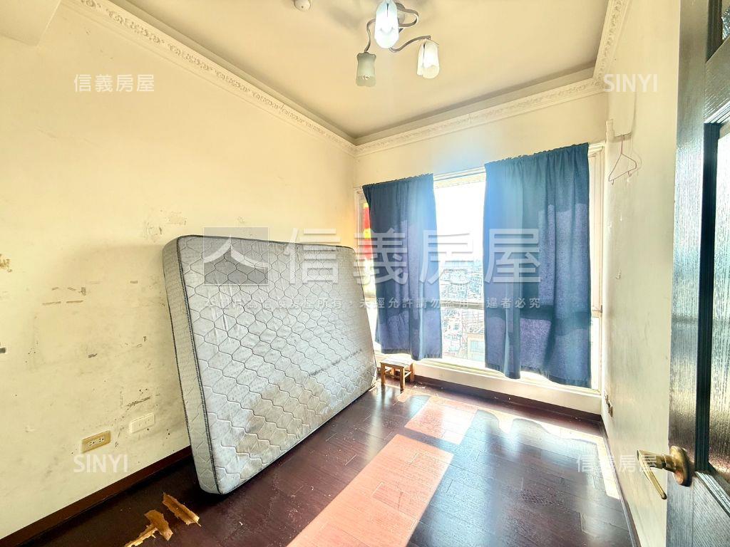 仁雄商圈三房平車房屋室內格局與周邊環境
